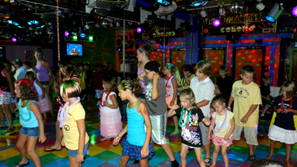 Colors Dance Parties - Line Dances